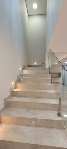 WhatsApp-Image-2024-10-02-at-08.56.10-3-225x500 "Casa dos Sonhos - Conforto e Sofisticação em Cada Detalhe!"  3 Suítes com Armários, Área Gourmet Completa, Cozinha Planejada e 2 Vagas Cobertas