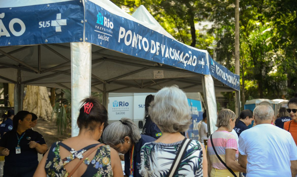 image-177-1024x613 Rio espera vacinar 100 mil pessoas neste Dia D contra a Gripe