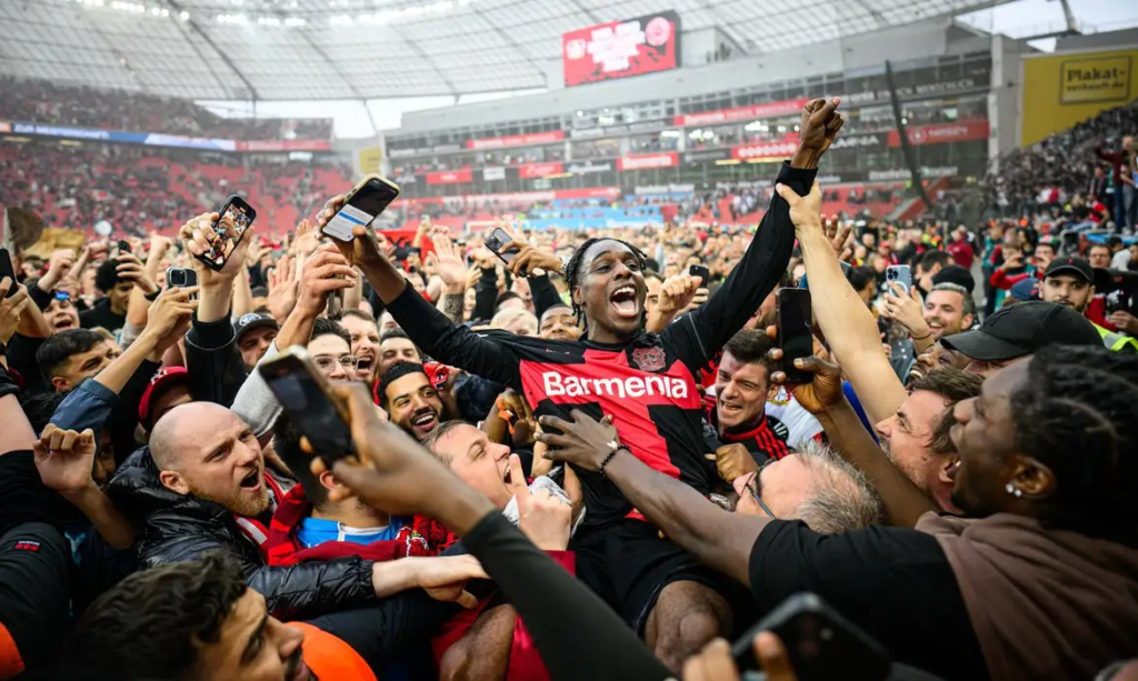 image-220-1024x613 Bayer Leverkusen fatura título inédito do Campeonato Alemão