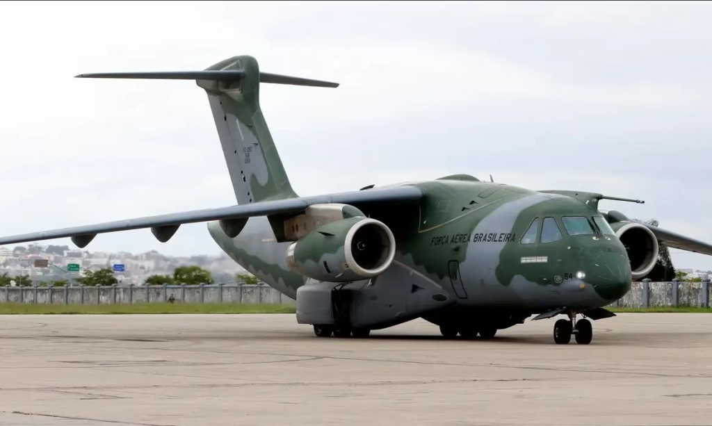image-221-1024x613 FAB diz estar de prontidão para resgatar brasileiros no Oriente Médio