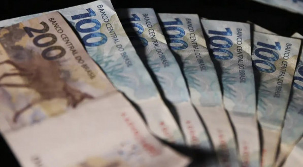 image-366 Renda dos 10% mais ricos é 14,4 vezes superior à dos 40% mais pobres