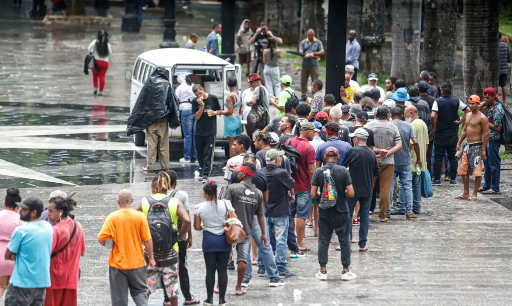 image-525-1024x613 Vereadora denuncia PM por impedir doação de comida à população de rua