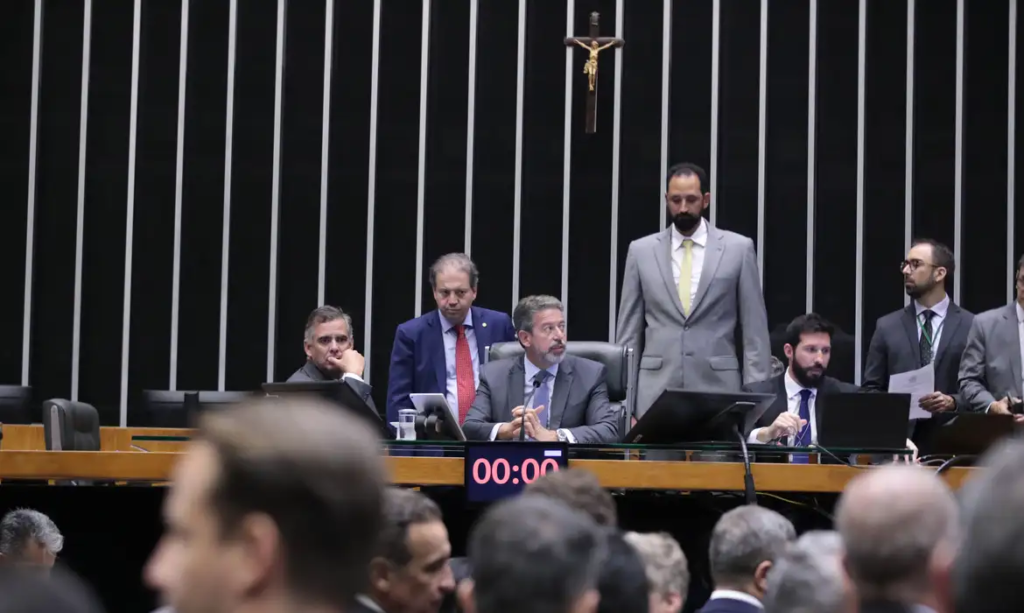 image-545-1024x613 Projeto que amplia punições para cambistas é aprovado na Câmara